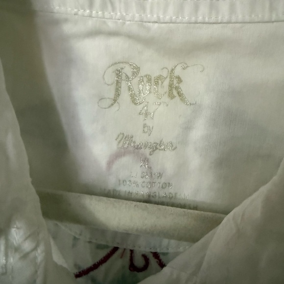 White Button-Up Blouse - Picture 4 of 6